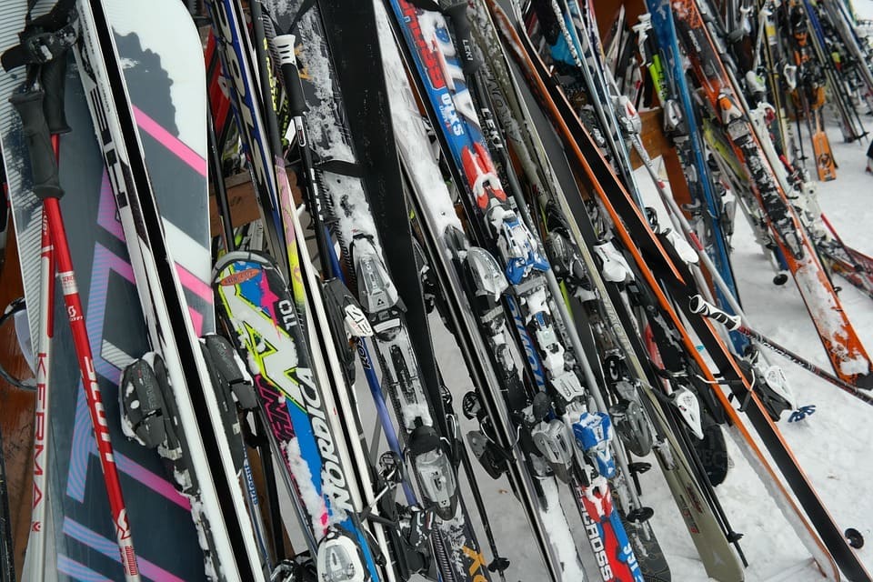 ski equipment hire