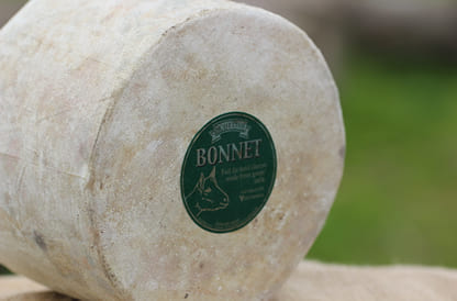 Bonnet Cheese Scottish Apres Ski - Scotland Skiing Culture