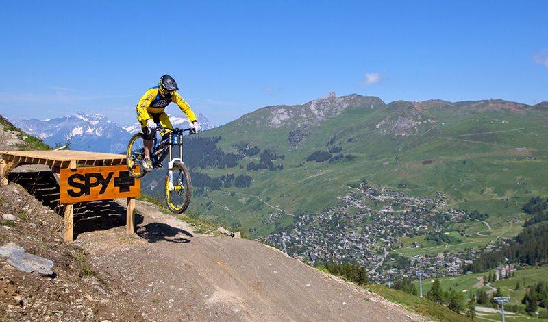 Summer-Mountain-Biking-and-Hiking-Lift-Opening-Dates-in-the-Alps